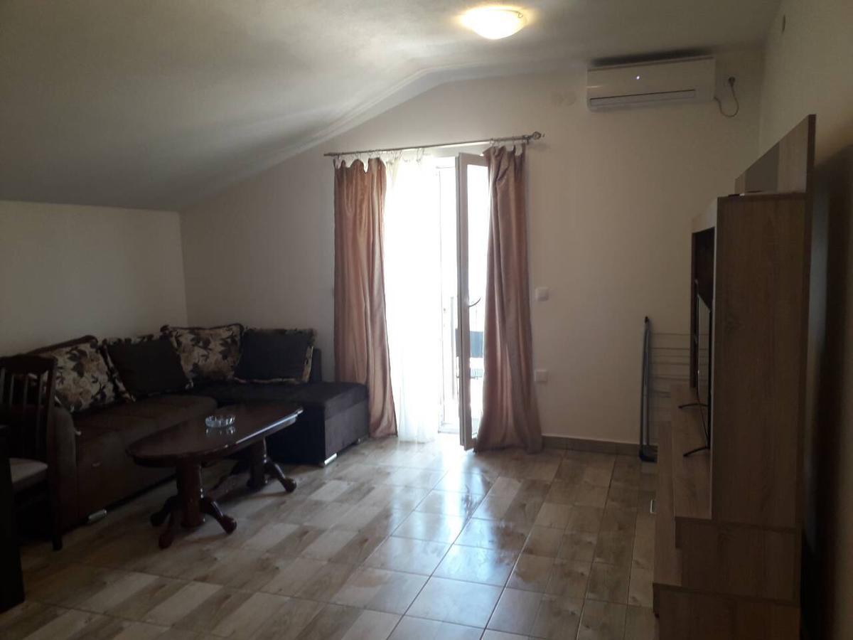 Apartmani Viza リサン エクステリア 写真