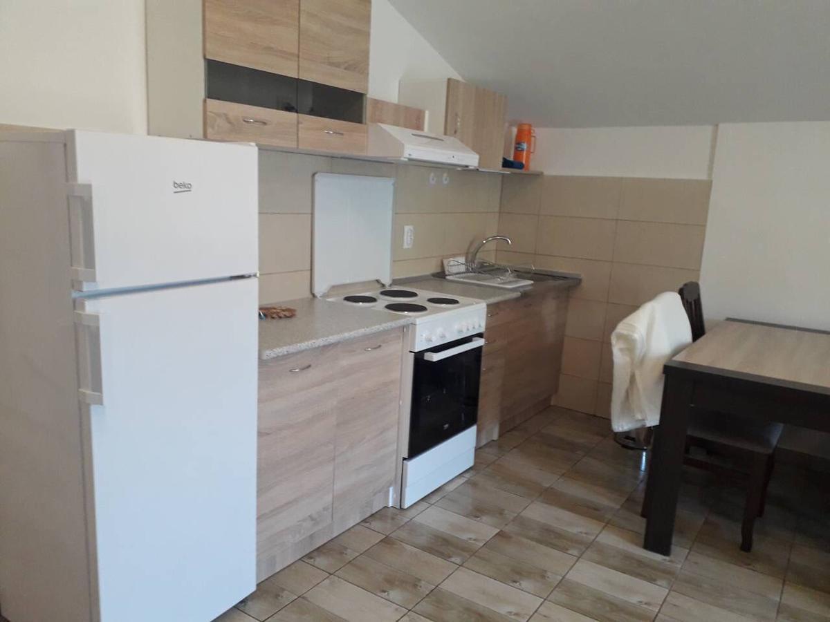 Apartmani Viza リサン エクステリア 写真